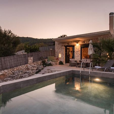 Anemos Guest House Korithion Exterior photo