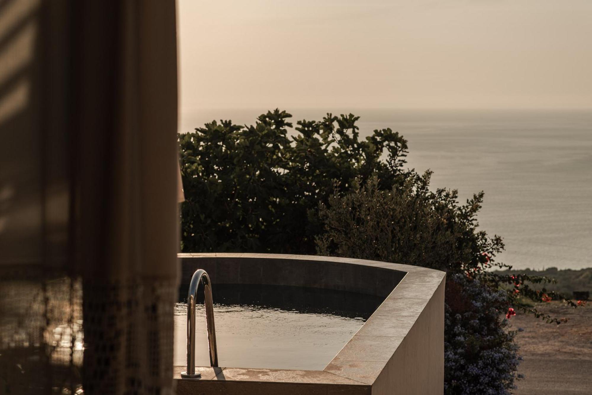 Anemos Guest House Korithion Exterior photo