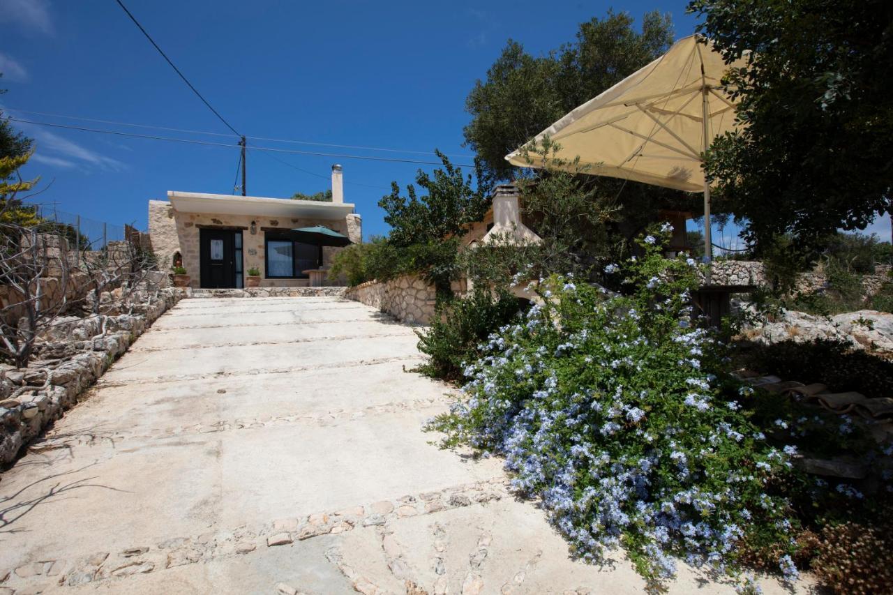 Anemos Guest House Korithion Exterior photo