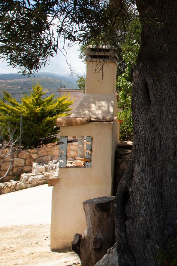 Anemos Guest House Korithion Exterior photo